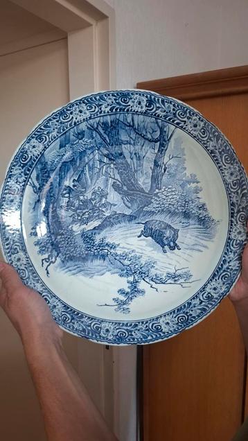 Zeldzaam Delfts blauw bord, Boch voor Royal Sphinx beschikbaar voor biedingen