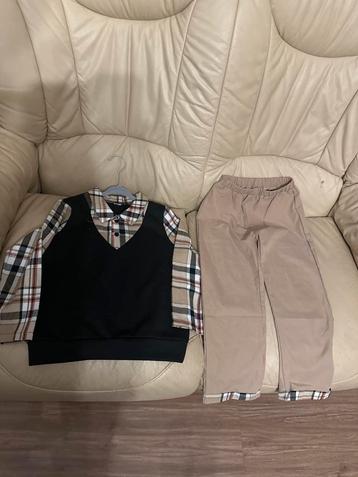 Stijlvolle jongensoutfit – maat 122 (6–7 jaar beschikbaar voor biedingen