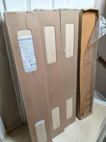 Partij laminaat 6m² beschikbaar voor biedingen