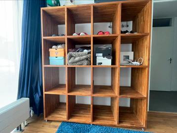 Massief teakhouten vakkenkast/ roomdivider