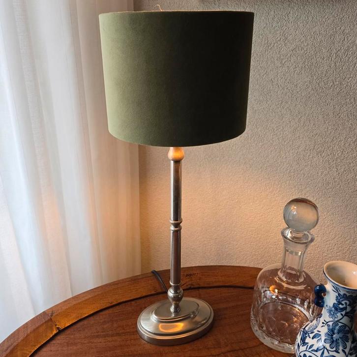 Stijlvolle tafellamp, Huis en Inrichting, Lampen | Tafellampen, Zo goed als nieuw, 50 tot 75 cm, Stof, Ophalen