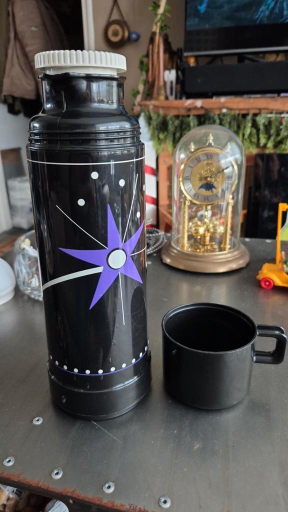 Vintage Thermoskan met Beker - Retro Design, Huis en Inrichting, Keuken | Keukenbenodigdheden, Gebruikt, Ophalen of Verzenden