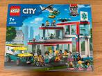 Lego city ziekenhuis 60330, Kinderen en Baby's, Speelgoed | Duplo en Lego, Complete set, Ophalen of Verzenden, Lego, Zo goed als nieuw