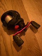 Abu garcia black max linkshandig, Watersport en Boten, Ophalen of Verzenden, Zo goed als nieuw, Werphengel