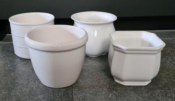 Set van 4 Vintage witte keramieken bloempotten  beschikbaar voor biedingen