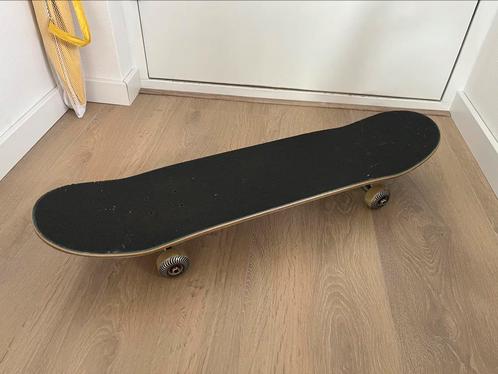 Skateboard bijna nieuw, Sport en Fitness, Skateboarden, Zo goed als nieuw, Skateboard, Ophalen of Verzenden