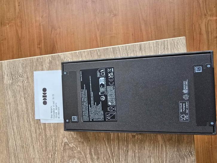 Samsung S25 ultra 256 GB nieuw in verzegelde doos, Computers en Software, Netwerk switches, Nieuw, Ophalen of Verzenden