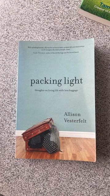 Packing light (Allison Vesterfelt) beschikbaar voor biedingen