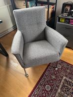Fauteuil  grijze stof, Ophalen, Minder dan 75 cm, Zo goed als nieuw, Metaal