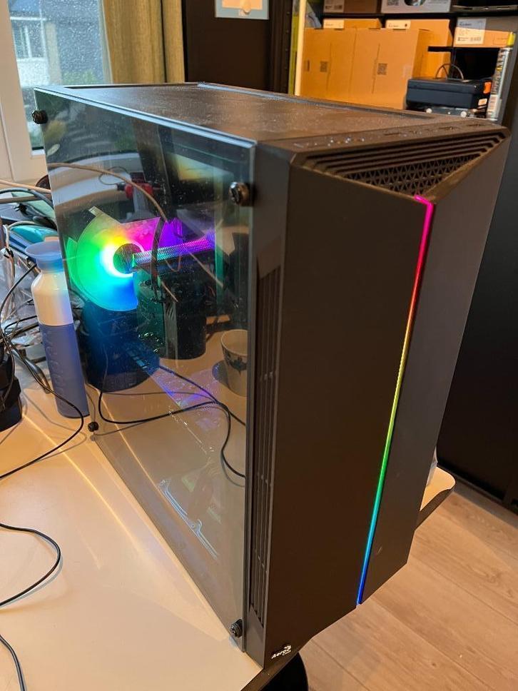 Leuke computer voor een beginner., Computers en Software, Desktop Pc's, Gebruikt, 2 tot 3 Ghz, HDD, SSD, 16 GB, Met videokaart