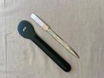 Atrio briefopener in donkergroen leren hoes, Diversen, Ophalen of Verzenden, Gebruikt