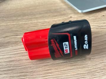 Milwaukee M12 Accu 2.0Ah beschikbaar voor biedingen