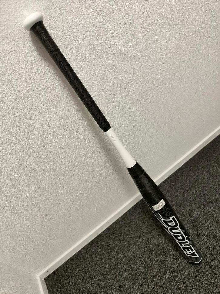 34" Dudley Doom fastpitch softbal knuppel (34"/25oz), Sport en Fitness, Honkbal en Softbal, Nieuw, Knuppel, Softbal, Ophalen of Verzenden
