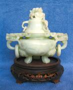 Grote prachtige geurpot in jade., Ophalen