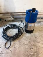 Grote dompel pomp 5500 L/H Aquaking q800103 met leiding, Ophalen of Verzenden, Zo goed als nieuw, Dompelpomp