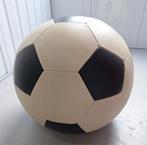 Uniek object Design Montis Playtime poef, uitvoering voetbal, Ophalen of Verzenden