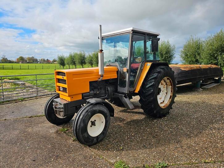 Renault 681S tractor 70pk, Zakelijke goederen, Agrarisch | Tractoren, 5000 tot 7500, Renault, tot 80 Pk, Gebruikt, Ophalen