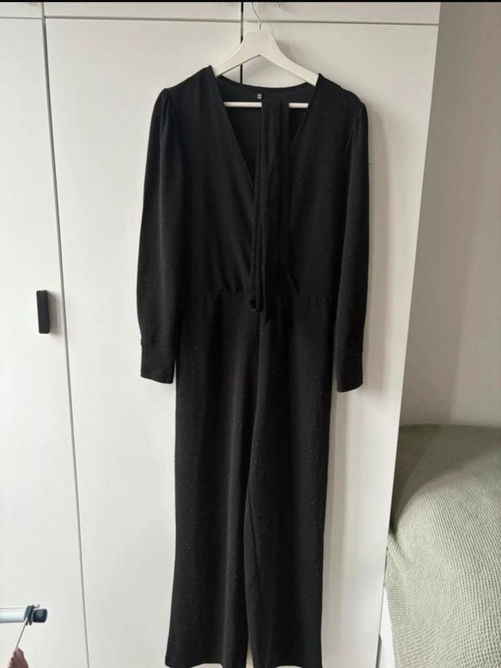 Zwarte glitter jumpsuit HEMA - Maat S, Kleding | Dames, Jumpsuits, Zo goed als nieuw, Maat 36 (S), Zwart, Ophalen of Verzenden