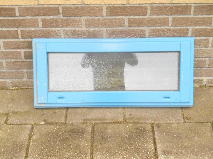 wc raam valraam dubbelglas 83 x 36  79 x 33, Doe-het-zelf en Verbouw, Glas en Ramen, Gebruikt, Overige typen, Minder dan 80 cm