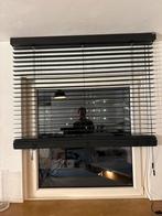 Zwarte lamellen, hout, 161x139,5 cm, Ophalen, Gebruikt, 100 tot 150 cm, Zwart