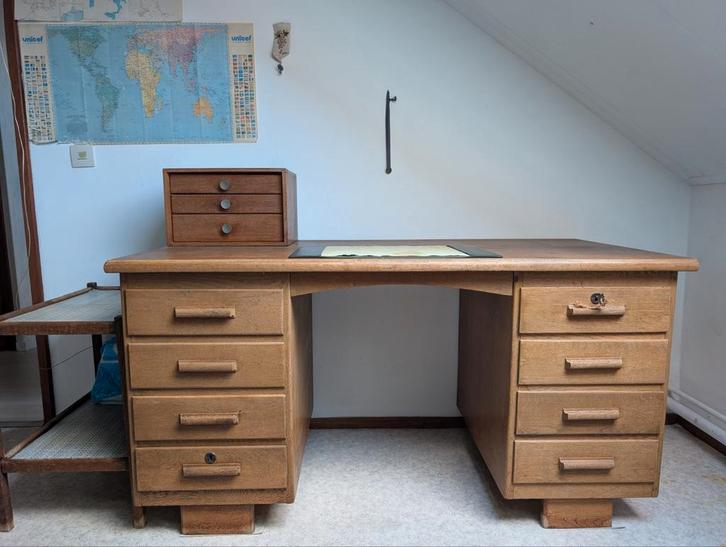 [ZGAN] Antiek bureau met 8 lades - demontabel, Antiek en Kunst, Antiek | Kantoor en Zakelijk, Ophalen