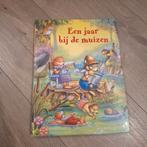 Een jaar bij de muizen, Ophalen of Verzenden, Zo goed als nieuw, Fictie algemeen