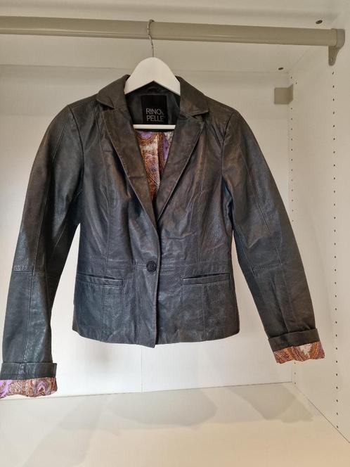 Mooie damescolbertsBeschrijving Mooie jasjes, bv: 1: blauw l, Kleding | Dames, Jasjes, Kostuums en Pakken, Gedragen, Maat 36 (S)
