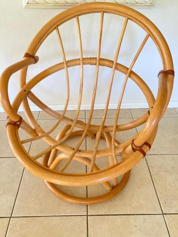 Rotan stoel fauteuil riet retro loungestoel kuipstoel Boho beschikbaar voor biedingen