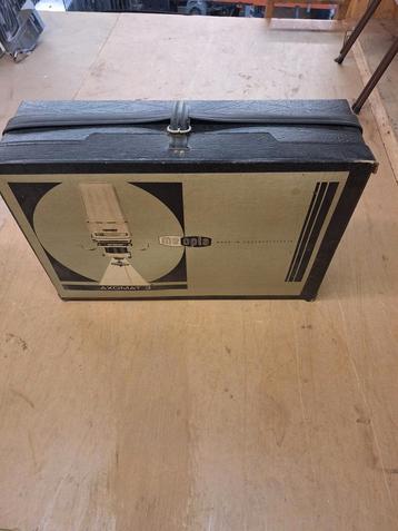 Meopta Axomat 3 vergrootapparaat beschikbaar voor biedingen