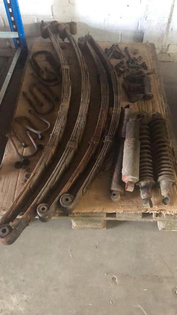 Jeep Wagoneer veerbladen schokdempers beugels montage beschikbaar voor biedingen