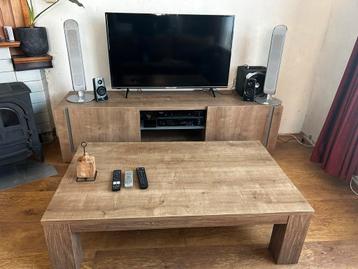 TV Meubel & Salontafel Set - Mooie Houtlook beschikbaar voor biedingen