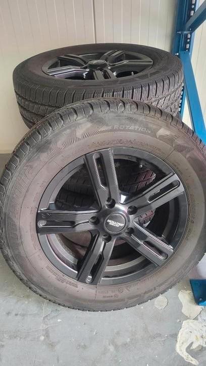 Set winterbanden met velgen Vw t6, Auto-onderdelen, Banden en Velgen, Banden en Velgen, Winterbanden, 16 inch, 215 mm, Bestelwagen