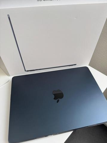 Macbook air 13'' (M2 chip, 2022) 256 gb opslag beschikbaar voor biedingen