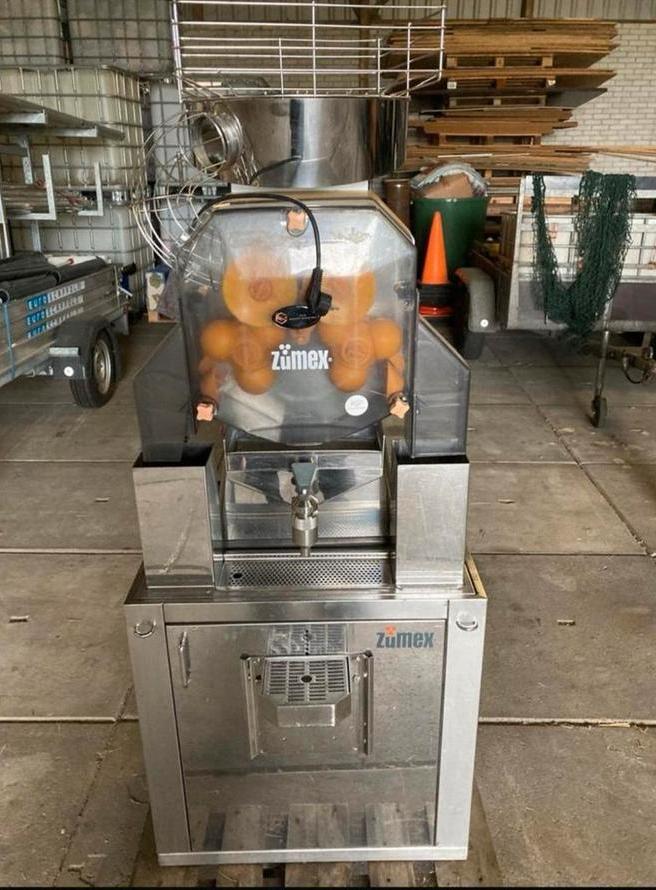 Goedwerkende Zumex sinaasappel sap pers machine horeca, Witgoed en Apparatuur, Juicers, Ophalen