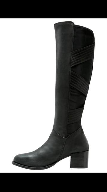 Maruti zwarte laarzen 37 sierbanden leer leder beschikbaar voor biedingen