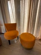 Oker Velvet Draaistoel met Poef - Comfortabel & Stijlvol, Huis en Inrichting, Stoelen, Overige kleuren, Ophalen of Verzenden, Zo goed als nieuw