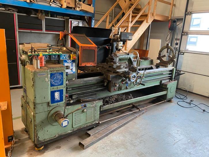 Metaaldraaibank HRI 720i - Gebruikt, Doe-het-zelf en Verbouw, Draaibanken, Gebruikt, Metaaldraaibank, 500 tot 1000 mm, Computergestuurd (Cnc)