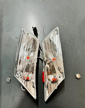 Piaggio Zip knipperlichten achterkant nieuw set origineel beschikbaar voor biedingen