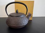 12-025AB Prachtige gietijzeren theepot van Iwachu, 0,55 L, Ophalen of Verzenden