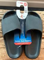 Lucovitaal slippers nieuw zwart maat 37-38, Slippers, Zwart, Nieuw, Ophalen of Verzenden