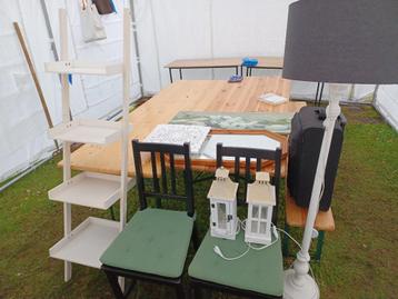 Rommelmarkt beschikbaar voor biedingen