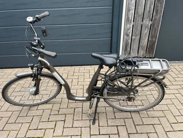 Enroute elektrische lage instap damesfiets beschikbaar voor biedingen