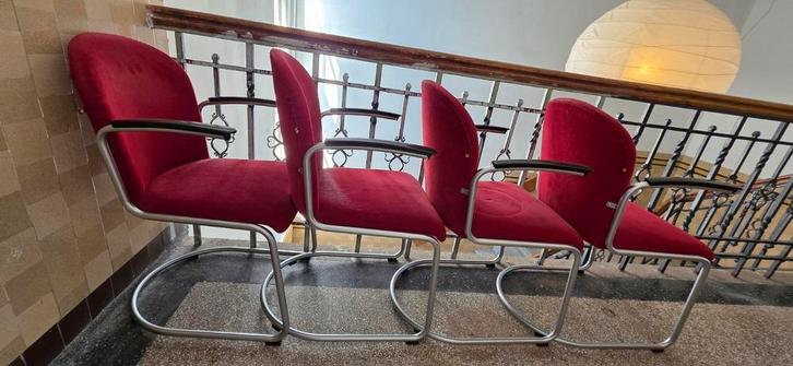 4 Gispen 413RH mat frame, Huis en Inrichting, Stoelen, Gebruikt, Vier, Metaal, Stof, Rood, Ophalen