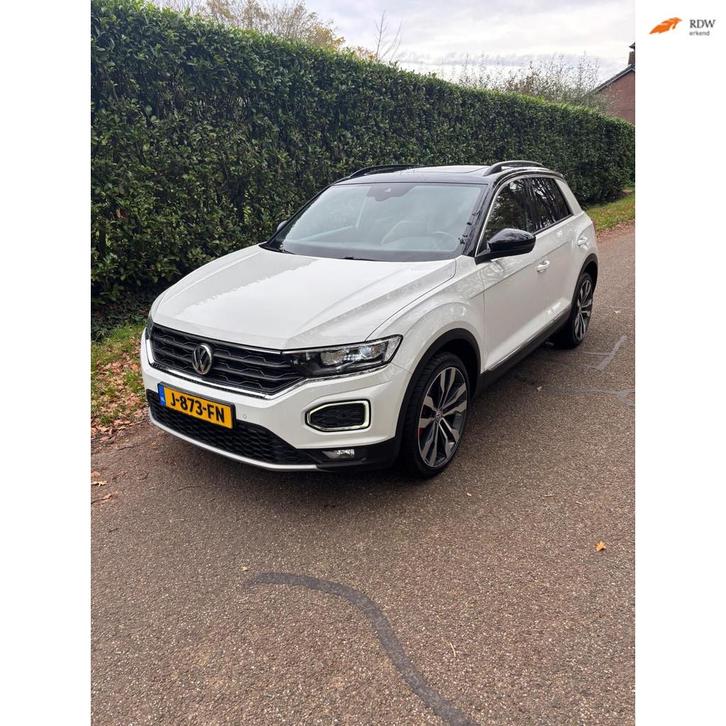 Volkswagen T-Roc 1.5 TSI Sport xenon digitale teller panodak, Auto's, Volkswagen, Te koop, T-Roc, ABS, Achteruitrijcamera, Adaptive Cruise Control
