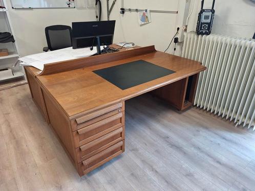 Luxe klassiek houten buro met ladeblok en ruimte voor PC, Huis en Inrichting, Bureaus, Zo goed als nieuw, Ophalen