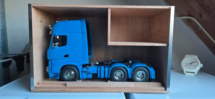 Tamiya Mercedes Actros 3363 met Carson dump trailer, Hobby en Vrije tijd, Modelauto's | 1:50, Zo goed als nieuw, Bus of Vrachtwagen