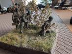 Mini Diorama Soldiers Marcheren Duitse Soldaten Schaal 1:35, Ophalen of Verzenden, Zo goed als nieuw, 1:35 tot 1:50