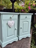 nachtkastjes landelijk, brocante., Huis en Inrichting, Slaapkamer | Nachtkastjes, Ophalen of Verzenden, Zo goed als nieuw, Minder dan 45 cm