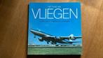 Het fijne van vliegen. Luchtvaart.Gids KLM 1981, Ophalen of Verzenden, Zo goed als nieuw