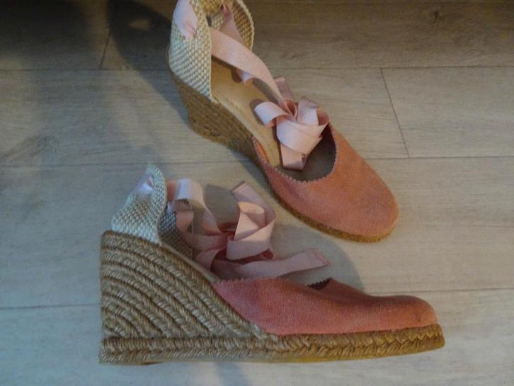 Leren suede sleehak espadrilles met striklint maat 40, Kleding | Dames, Schoenen, Zo goed als nieuw, Espadrilles of Moccasins